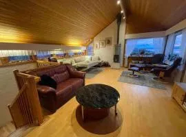 Top floor apartment with amazing view and location
