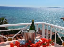 Brati II Beach Hotel, hotel poblíž Letecká základna Andravida - PYR, Arkoudi