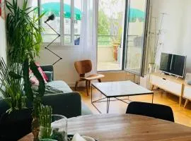 2 BEDROOMS & TERRACE with BBQ COURBEVOIE PARIS
