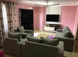 Serene 2 bed with Wi-Fi and AC