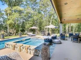 Lake Murray Studio with Pool and Hot Tub in Prosperity