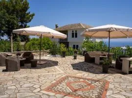 Paradeisos Studio with Garden View