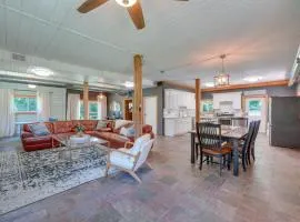 Peaceful Warrenville Home 1 Mi to Herrick Lake!