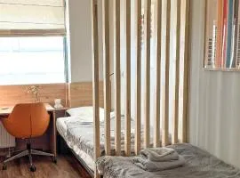 A3 - Queen Double Room - Warsaw City Haven - Shared Bathrooms - self check-in