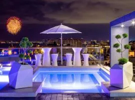 DTerrace Luxe 2bd 2ba Romantic Zone Los Muertos Beach and Pier