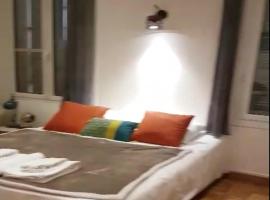 Hôtel des ARTS Aix, hotel en Aix-en-Provence