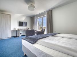 Willa Z Widokiem na Jezioro, hotel em Ryn
