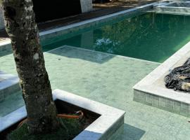 Casa Pé na Areia Condomínio fechado com piscina resort na Sununga - Ubatuba, rezort v destinaci Ubatuba