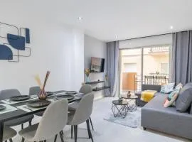 Beautiful 2BR - 20 meters from beach - in city center