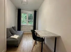 Rooms4Less