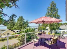 Walk to Water Camano Home with Ocean-View Deck