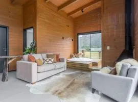 Cabana do Lago - Villas Mornas Natureza e Jacuzzi