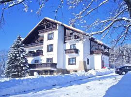 VILLA MEDICA - Ośrodek wypoczynkowy z basenem oraz pełnym wyżywieniem, Hotel in Rabka-Zdrój