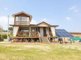 강원 고성ㅡ 숲속오두막 Forest Cabin 잔디마당 독채 바다차량5분 설악산 울산바위