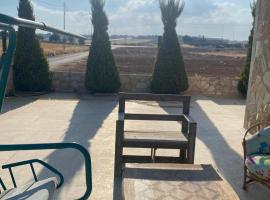 omar home, apartment in Madaba