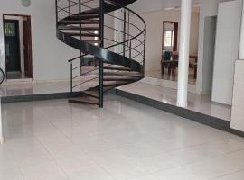 White House, cheap hotel in Ziguinchor