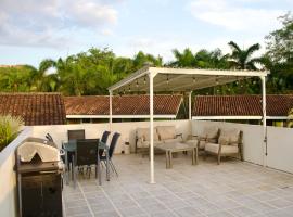 The Nest 2 bedroom1 bath Condo Rooftop patio, hotel em Coco