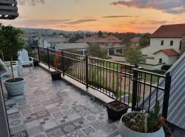 Silver Views Guest Suite - No loadshedding!