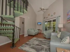 Beautiful and Quiet 2 Bedroom Condo - SV267