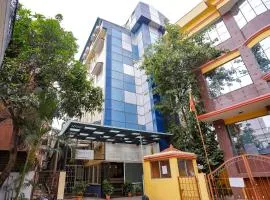 FabHotel Savi Inn - Nr Mantri Square Mall