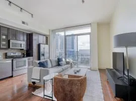 Heart of Downtown ATX 1br w pool doorman gym ATX-202