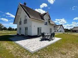 Grünes Seeidyll - direkt am Puddeminer Wiek!