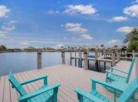 Luxurious home with pool/spa and huge water view