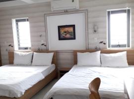 Nguyet Anh Guesthouse, hotel in Lang Co