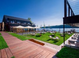 Kurort Kameralny, hotel di Mikolajki