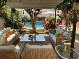 Large Villa private pool and garden near beach