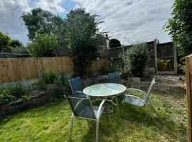 Snug Seaside Apartment With Garden Central Pass the Keys