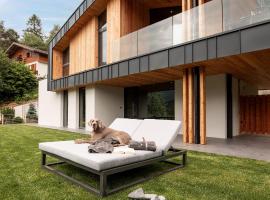 Ledarix Charm Chalet, hotel v destinaci Ledro