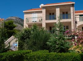 Villa Jasmin, hotel in Bol