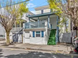 9 Bedroom, 14 Beds House Great for Big Groups Near Boardwalk, Tropicana