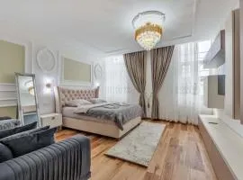 59 Bleu H City Center Apart with FreeParking, AC, and an extra large comfy bed