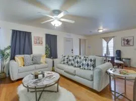 Less Than 3 Mi to French Quarter Pet-Friendly Home