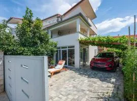 Amazing Apartment In Premantura