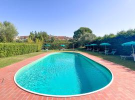 Lovely Apartment In Tuoro Sul Trasimeno With Wifi, hotel in Tuoro sul Trasimeno