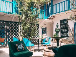 Way Kap Hostel Cusco, hotel with parking in Cusco