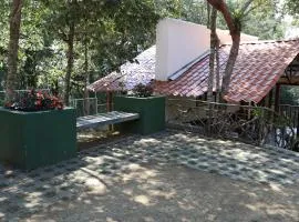 Hotel Senderos de Alux