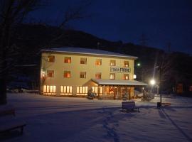 Fonda Farré, hotel v destinaci Baro
