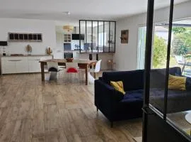 Jolie maison neuve avec piscine