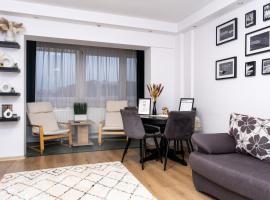 Grand Urban Studio, acomoda&ccedil;&atilde;o com cozinha em T&acirc;rgu-Mureş