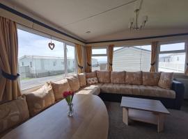 Snowdonia Holiday Sea Beach and Mountains view, village vacances à Llwyngwril