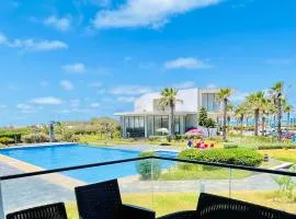Appartement de 150 m2 en front de mer avec 6 piscines