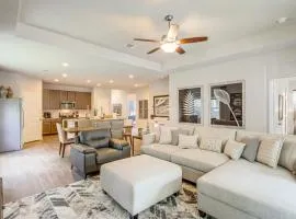 Walk to Brazos County Expo Elegant Home with Grill!