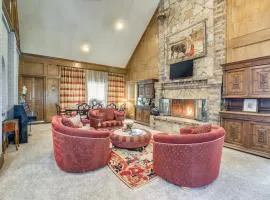 11 Mi to Dtwn Luxe Home with Pool in Fort Worth