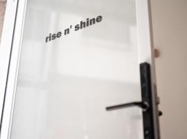 Rise N Shine 沐光冉冉, casa de campo em Tainan