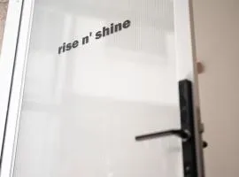Rise N Shine 沐光冉冉