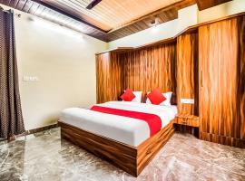 ์ฝํ์ ์์นํ ํธํ
Eleven Suites